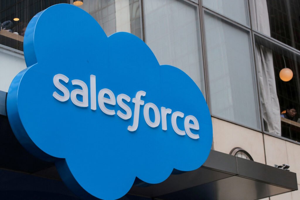 salesforce ai job cut